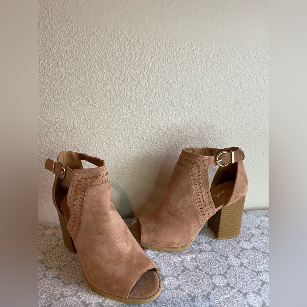 Qupid~Neutral~Faux Suede~Open Toe~Stack Heel~Buckle Closure~Ankle Bootie~Size 10 - Picture 2 of 16